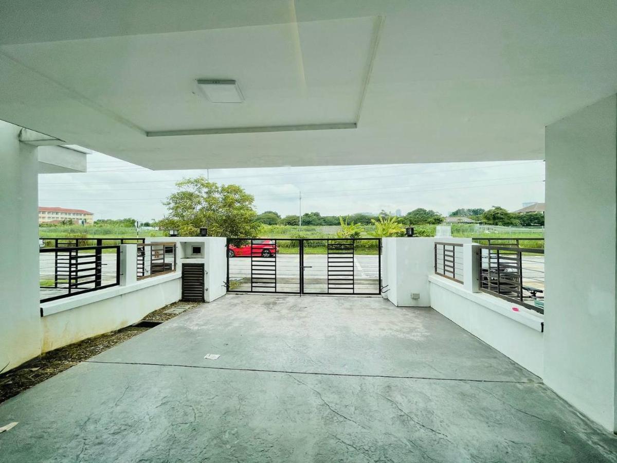 Homestay 3Br Near Setia Alam Shah Alam Ngoại thất bức ảnh
